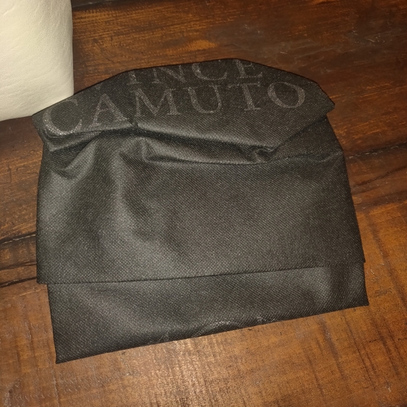 NWT Vince Camuto Leather Bag - Picture 3 of 6